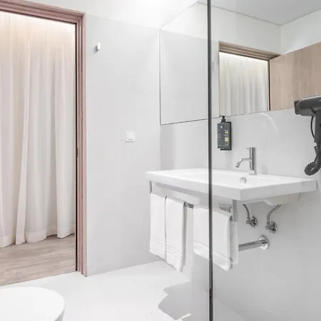 Moov Boavista Lägenhetshotell Oporto